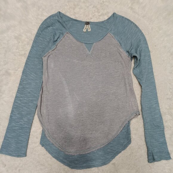Free People We The Free Friday Feeling Tee Raglan Top Size M - Picture 2 of 10